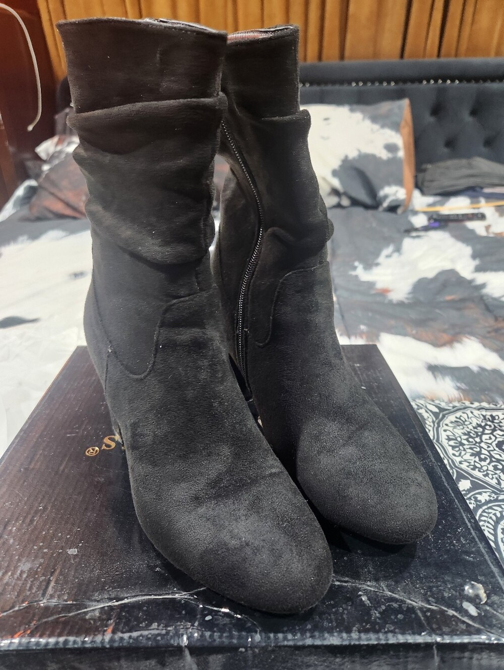 Pierre Dumas Women's Black Suede Ankle Boots - Sleek Zip Closure